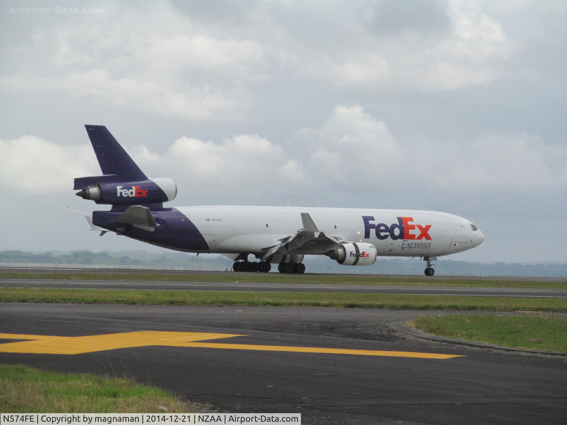 N574FE, 1991 McDonnell Douglas MD-11F C/N 48499, landed