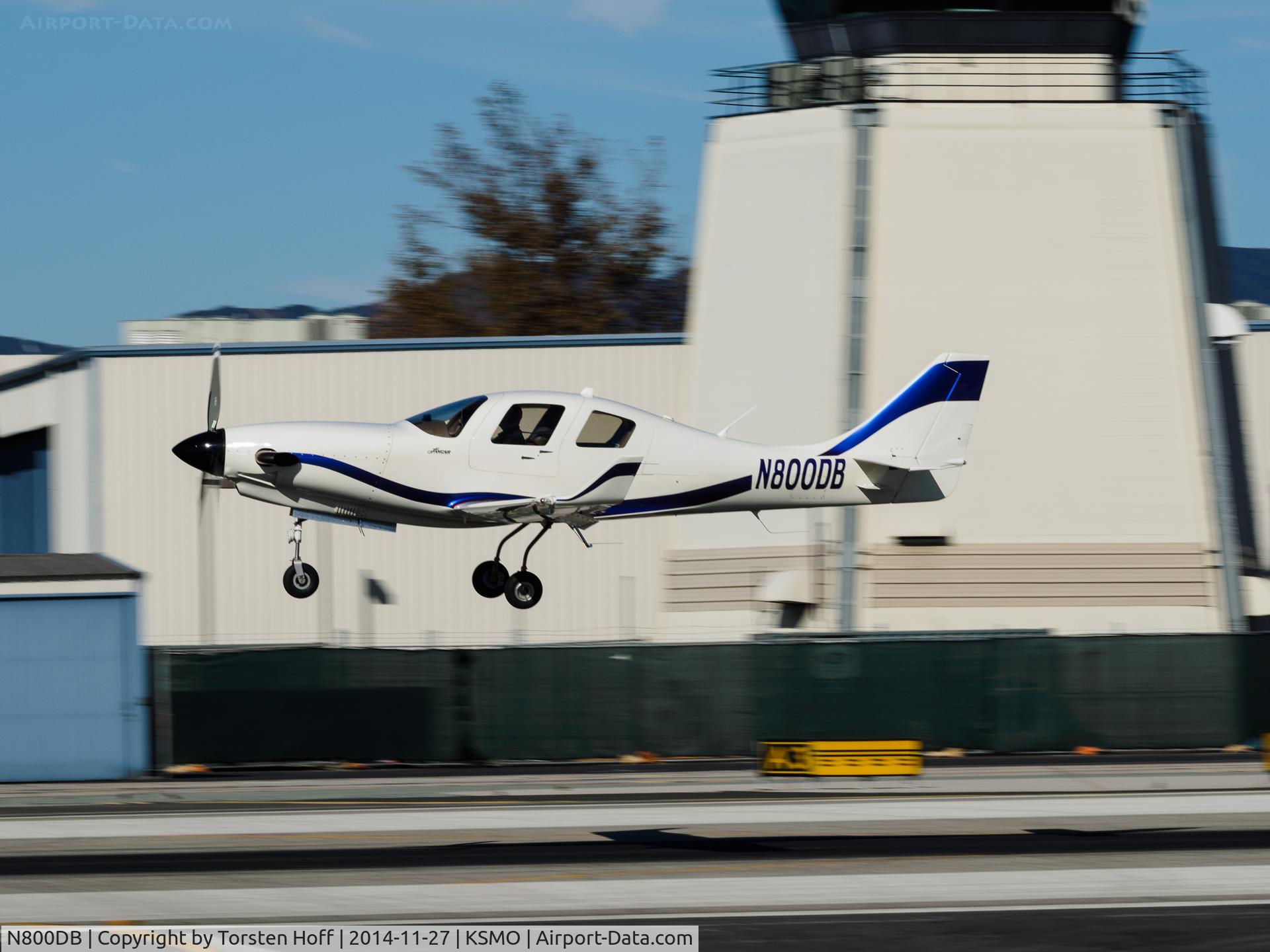 N800DB, 2002 Lancair IV-P C/N LIV-525, N800DB arriving on RWY 21