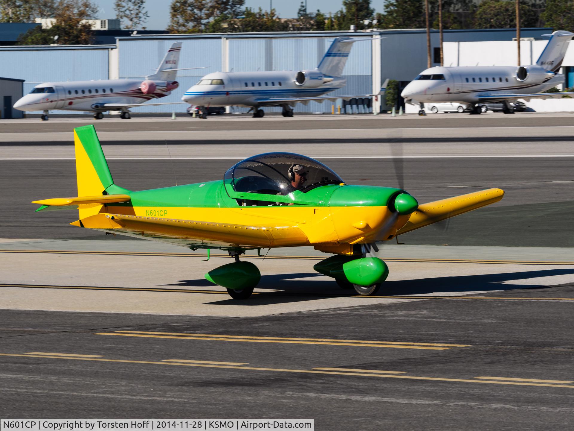 N601CP, Zenair CH-601 HDS Zodiac C/N 001 (N601CP), N601CP taxiing