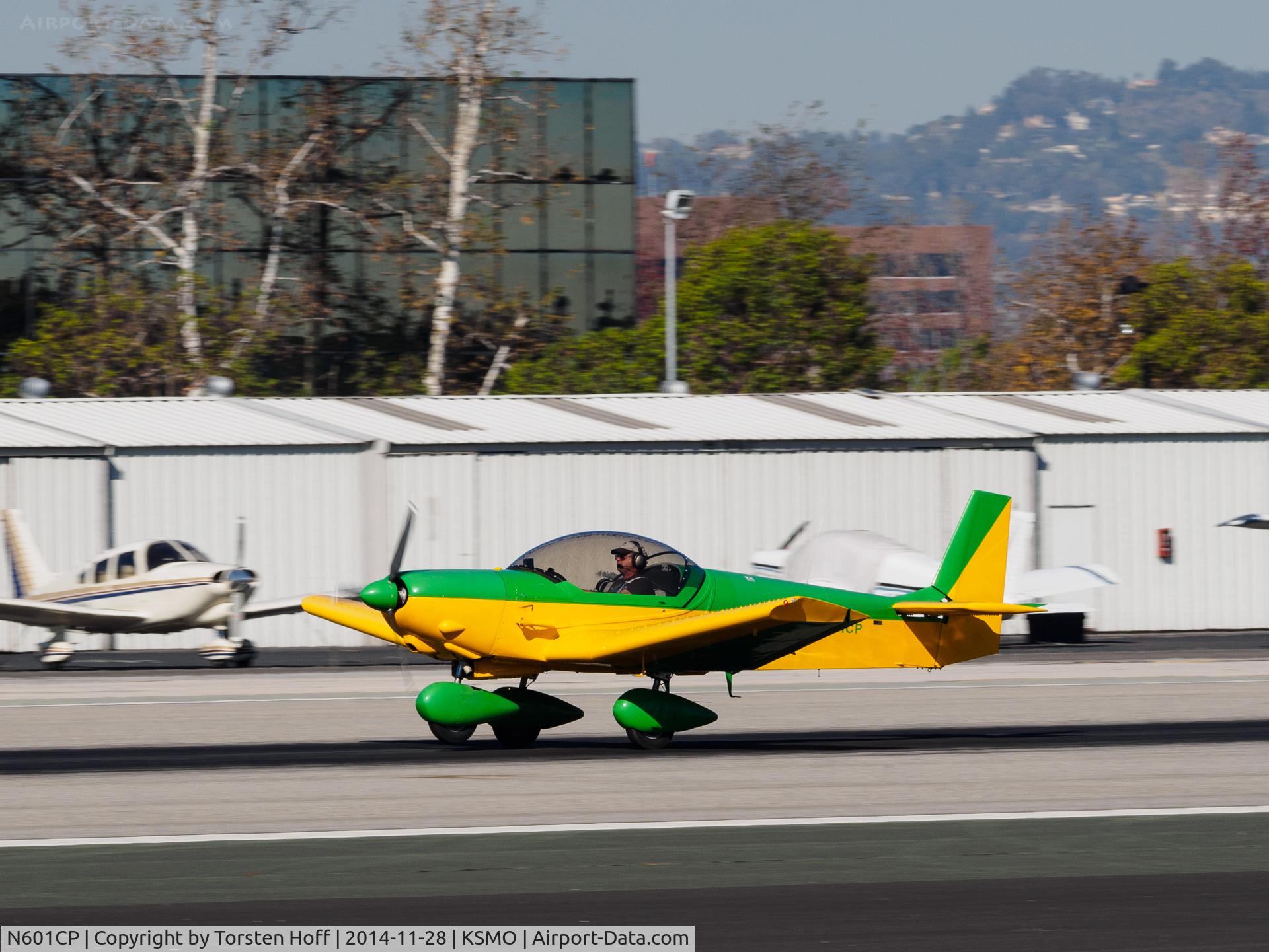 N601CP, Zenair CH-601 HDS Zodiac C/N 001 (N601CP), N601CP arriving on RWY 21
