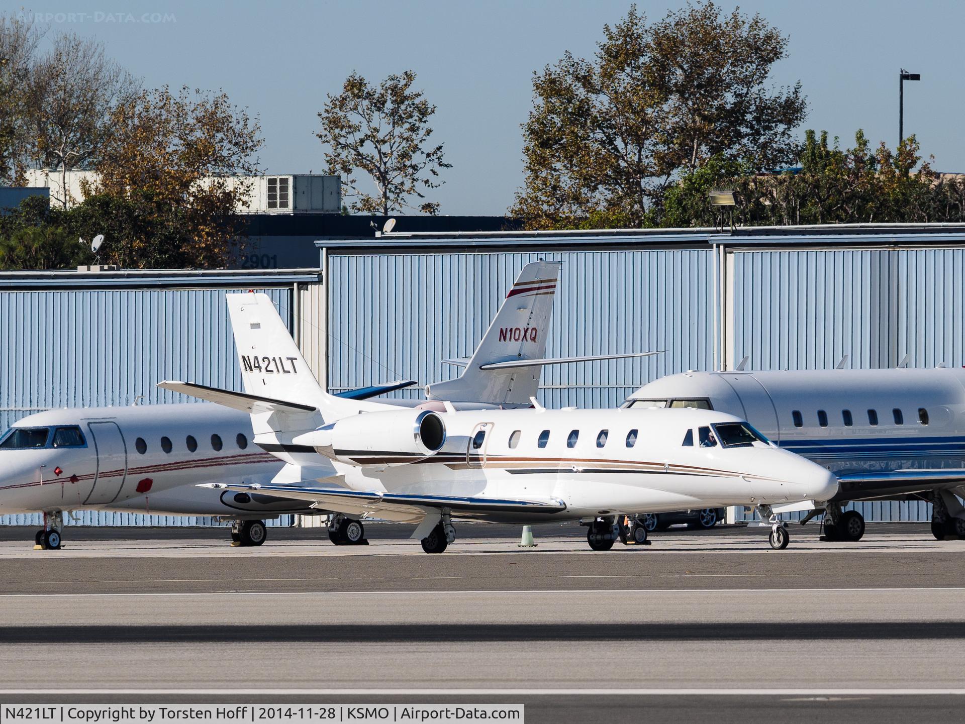 N421LT, 1995 Cessna C560 C/N 560-0311, N421LT taxiing