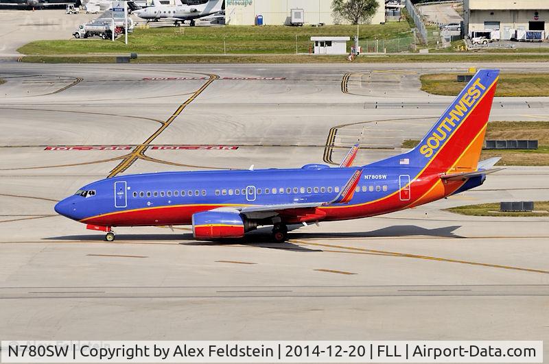N780SW, 2000 Boeing 737-7H4 C/N 27885, Ft. Lauderdale