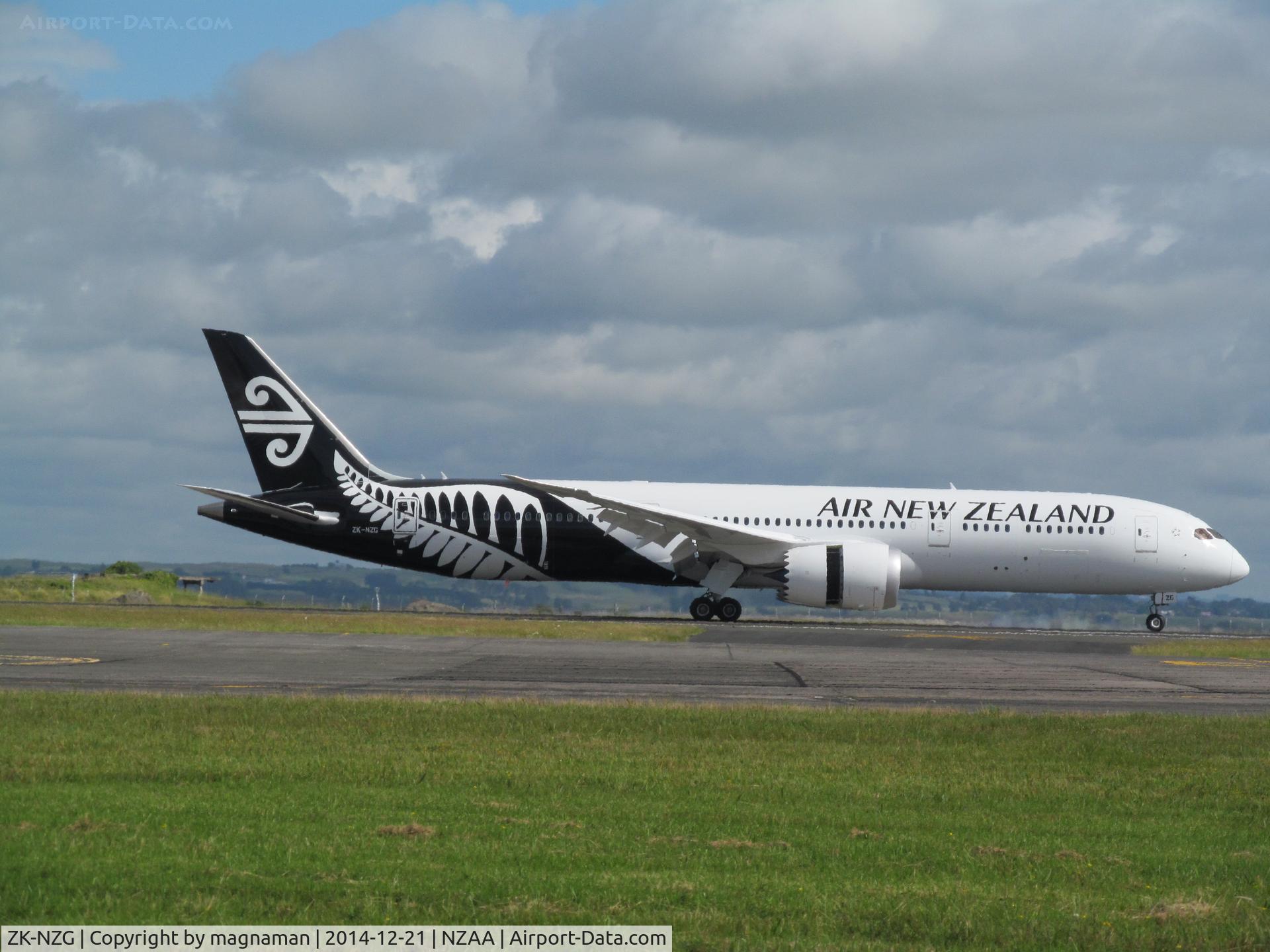 ZK-NZG, 2014 Boeing 787-9 Dreamliner Dreamliner C/N 37963, landing at AKL