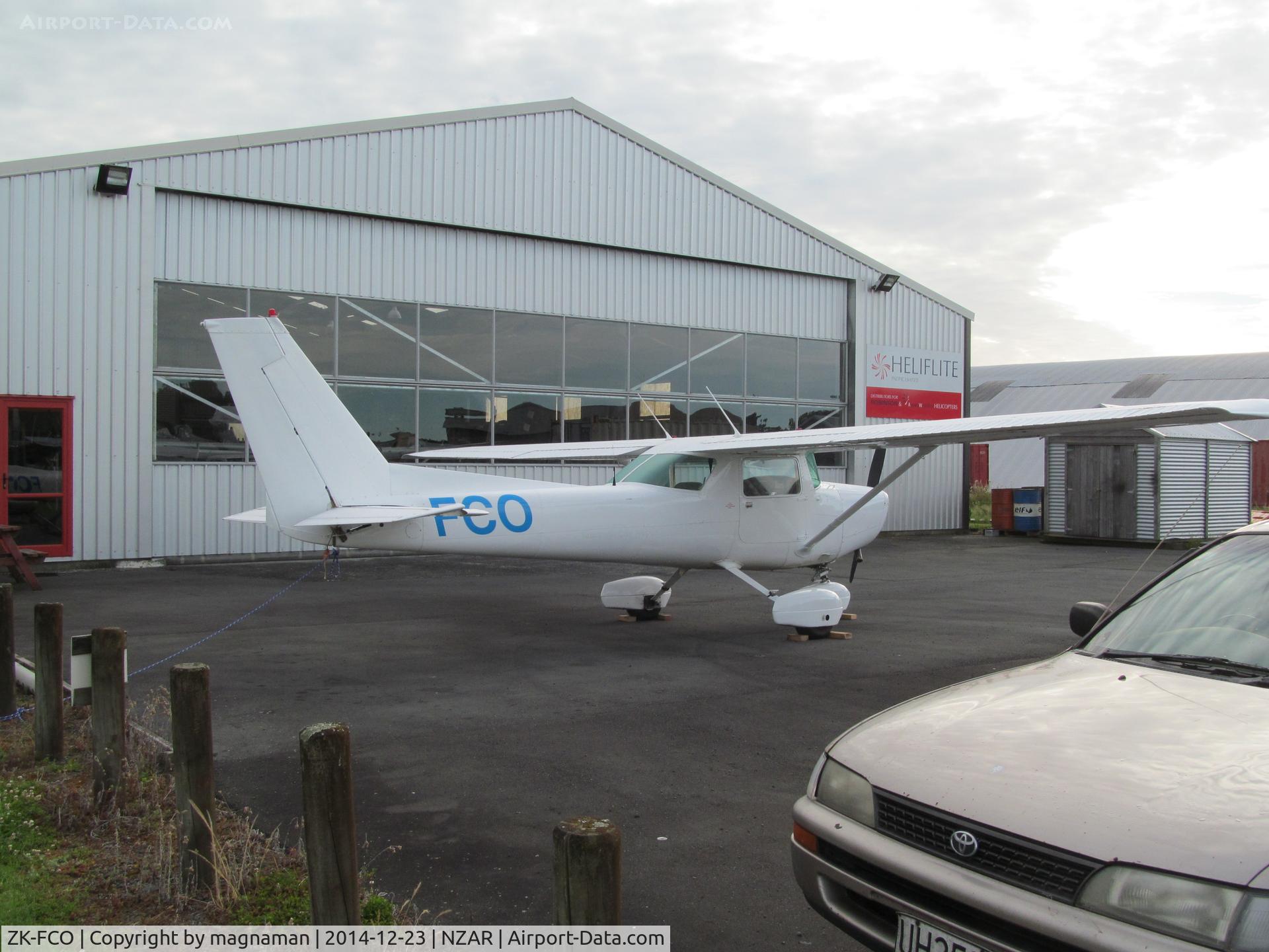 ZK-FCO, Cessna 152 C/N 15284158, EX helipro - outside heliflite