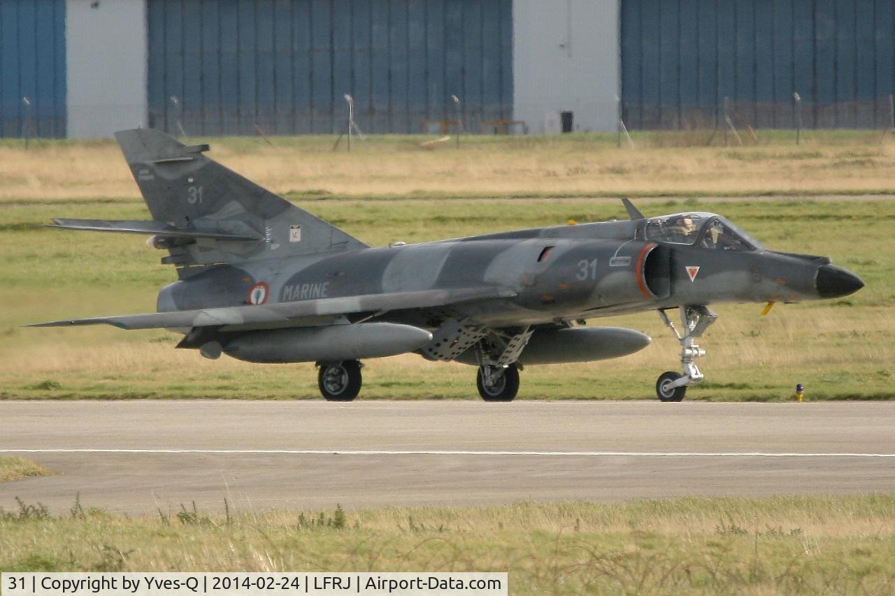 31, Dassault Super Etendard C/N 31, Dassault Super Etendard M (SEM), Taxiing after landing rwy 26, Landivisiau Naval Air Base (LFRJ)