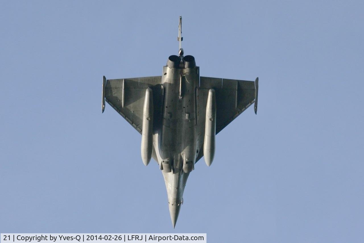 21, Dassault Rafale M C/N 21, Dassault Rafale M, Flight over Landivisiau Naval Air Base (LFRJ)