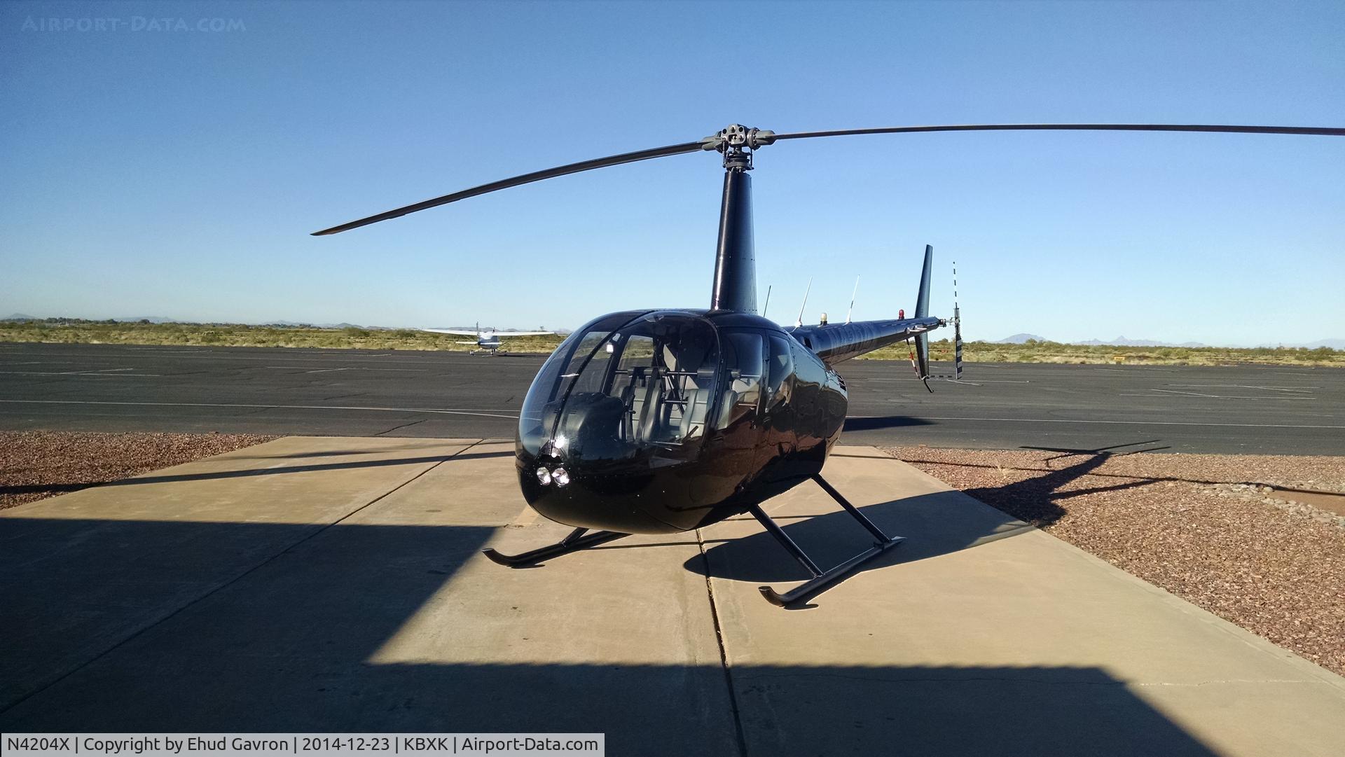 N4204X, Robinson R44 II C/N 12625, A short rest stop for N4204X at Buckeye Municipal airport.  Great fresh coffee!!!