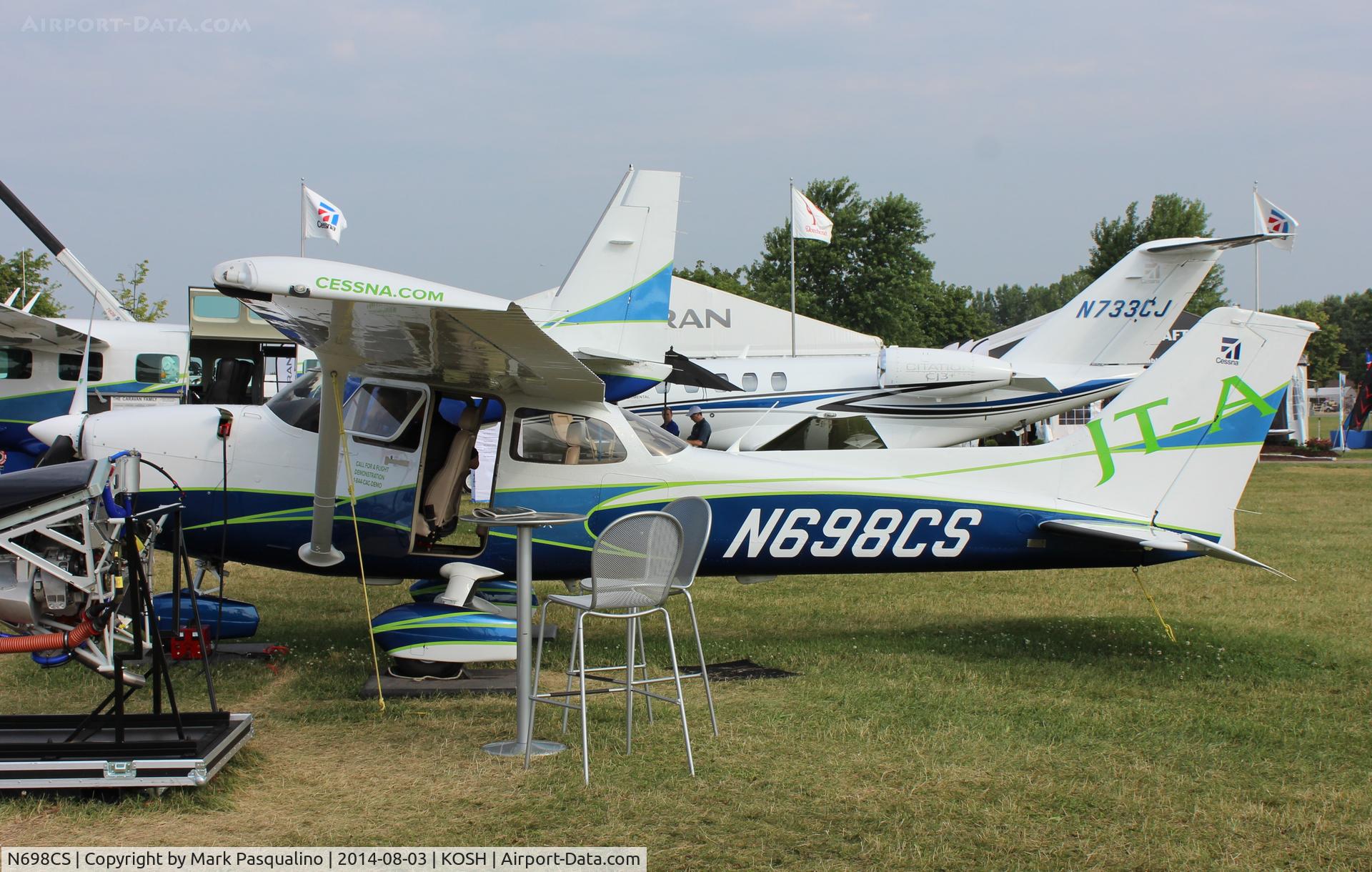 N698CS, 2014 Cessna 172S Turbo Skyhawk JT-A C/N 172S11368, Cessna 172S