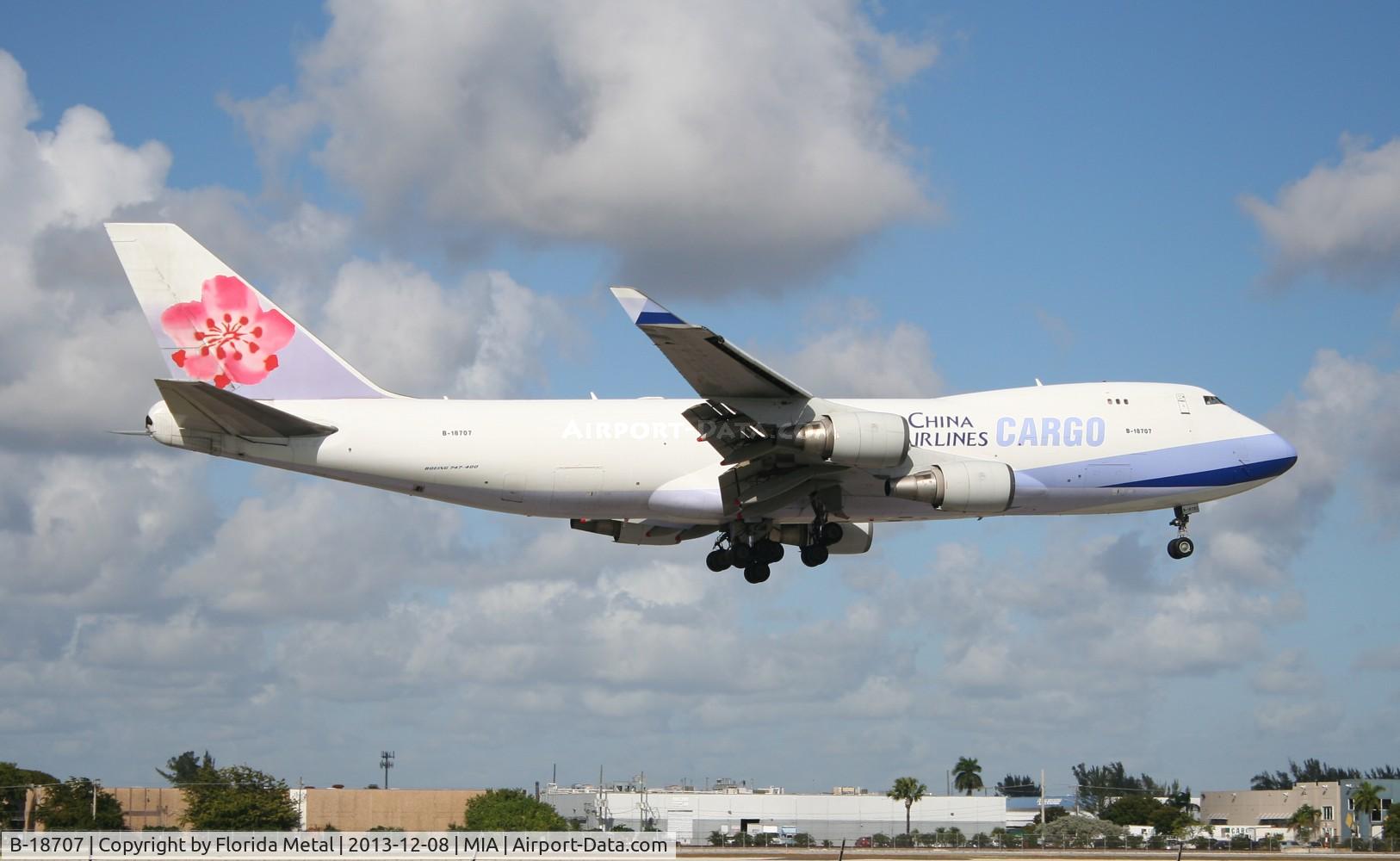 B-18707, 2001 Boeing 747-409F/SCD C/N 30764, China Airlines Cargo 747-400