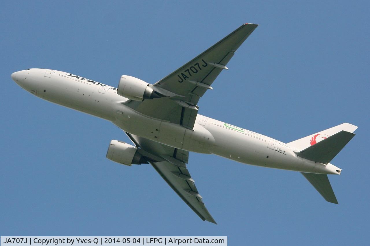 JA707J, 2004 Boeing 777-246/ER C/N 32894, Japan Airlines Boeing 777-246ER, Take off rwy 27L, Roissy Charles De Gaulle airport (LFPG-CDG)