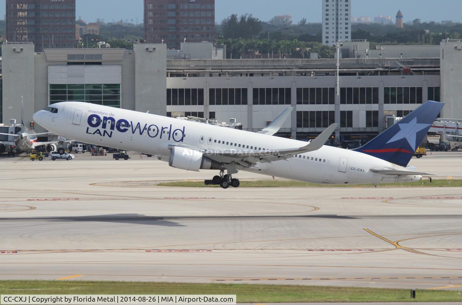 CC-CXJ, 2009 Boeing 767-316/ER C/N 37801, LAN One World 767-300
