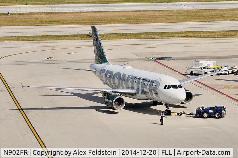 N902FR, 2001 Airbus A319-111 C/N 1515, Ft. Lauderdale