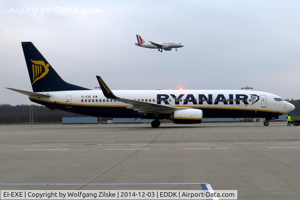 EI-EXE, 2012 Boeing 737-8AS C/N 40321, visitor