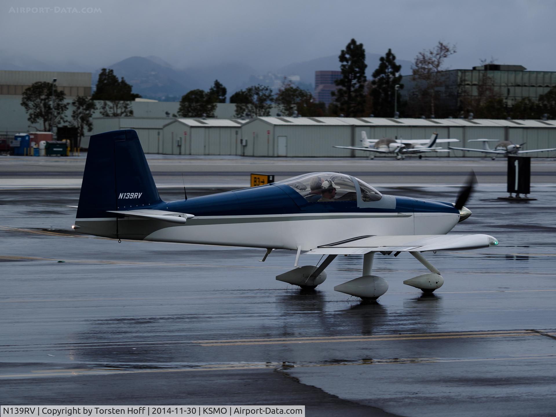 N139RV, 2004 Vans RV-9A C/N 90385, N139RV taxiing