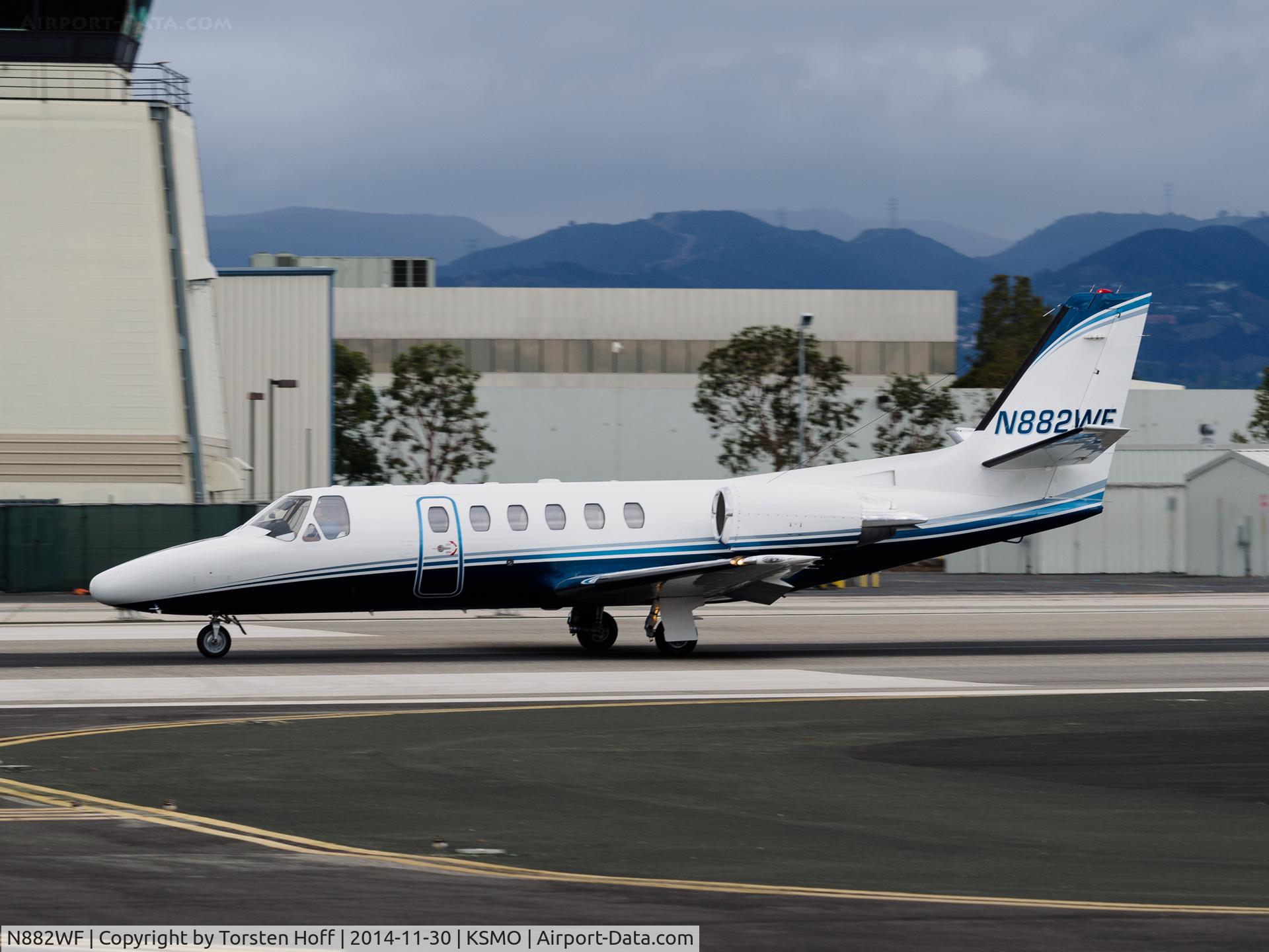 N882WF, 1999 Cessna 550 C/N 550-0882, N882WF departing from RWY 21