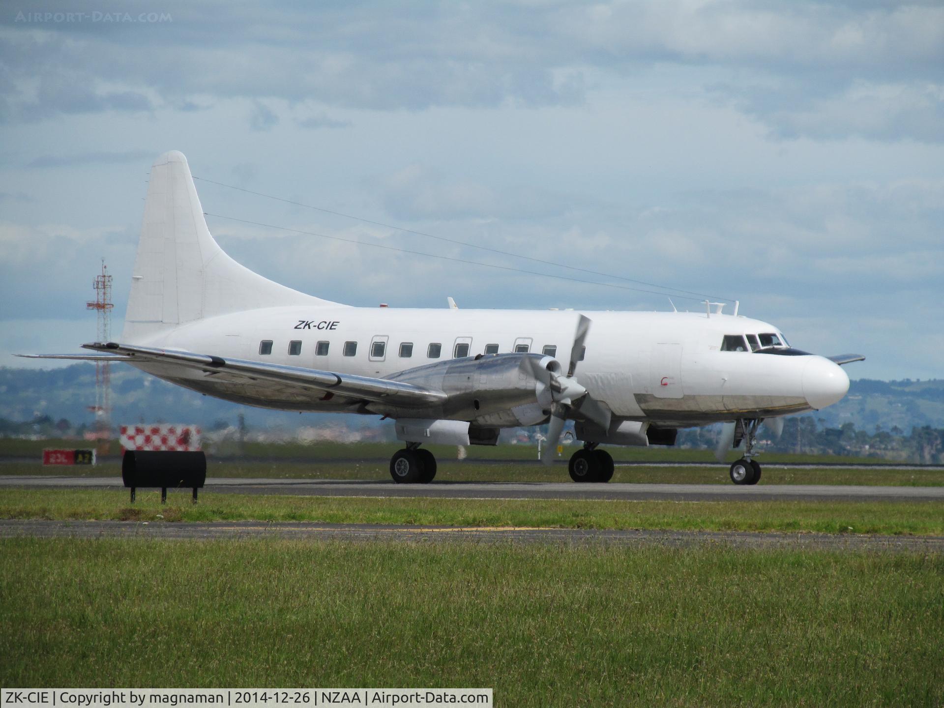 ZK-CIE, 1957 Convair CV-580 C/N 399, warming up for departure