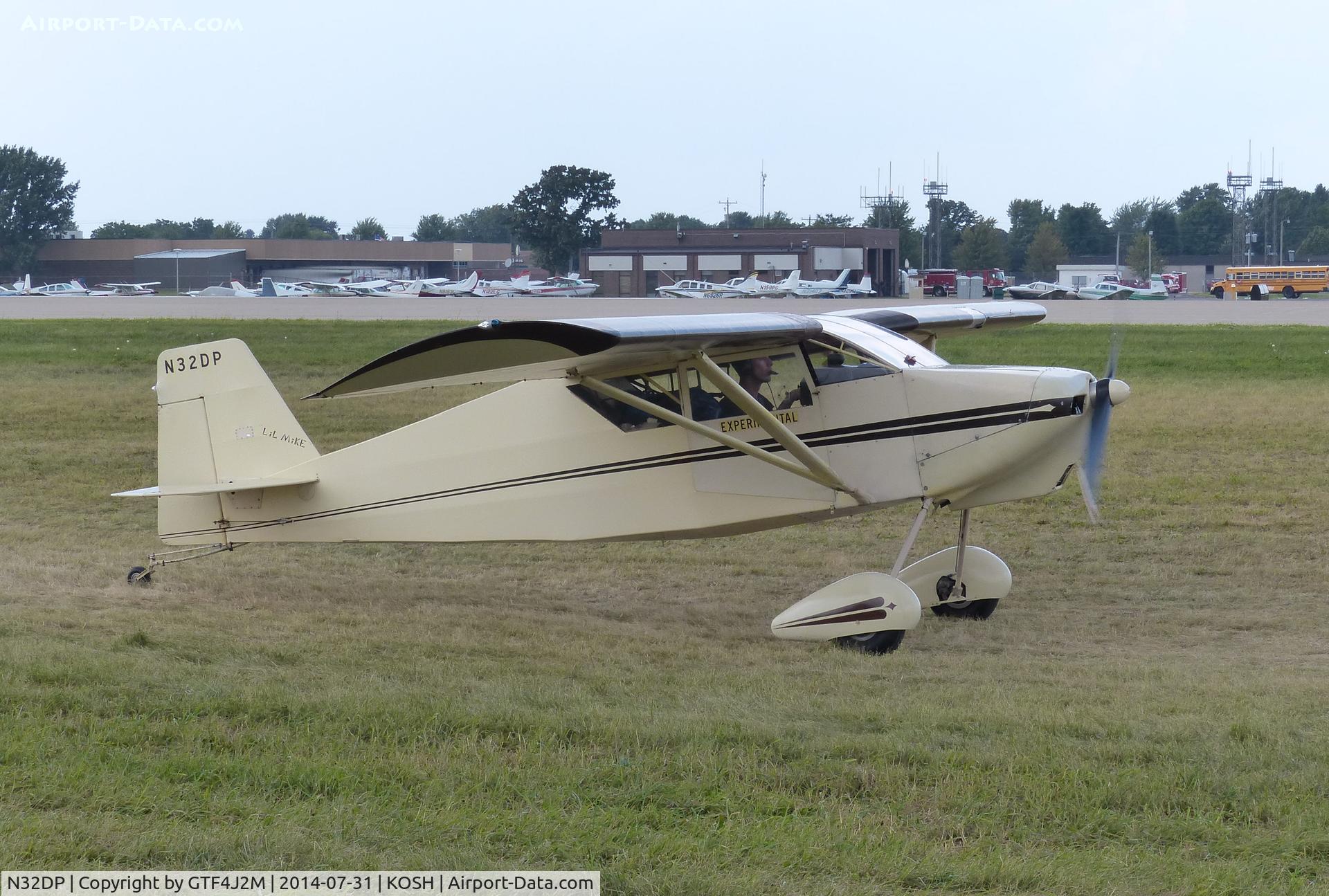 N32DP, Paine-damon DAPHNE SD-1A C/N 1-16, N32DP  at Oshkosh 31.7.14