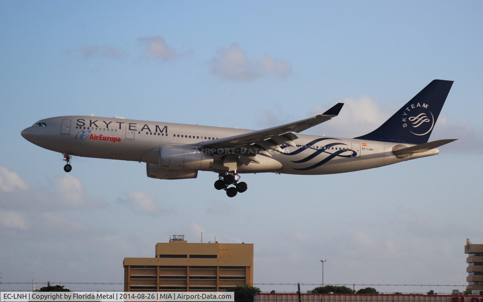 EC-LNH, 2003 Airbus A330-243 C/N 551, Air Europa A330-200 Sky Team
