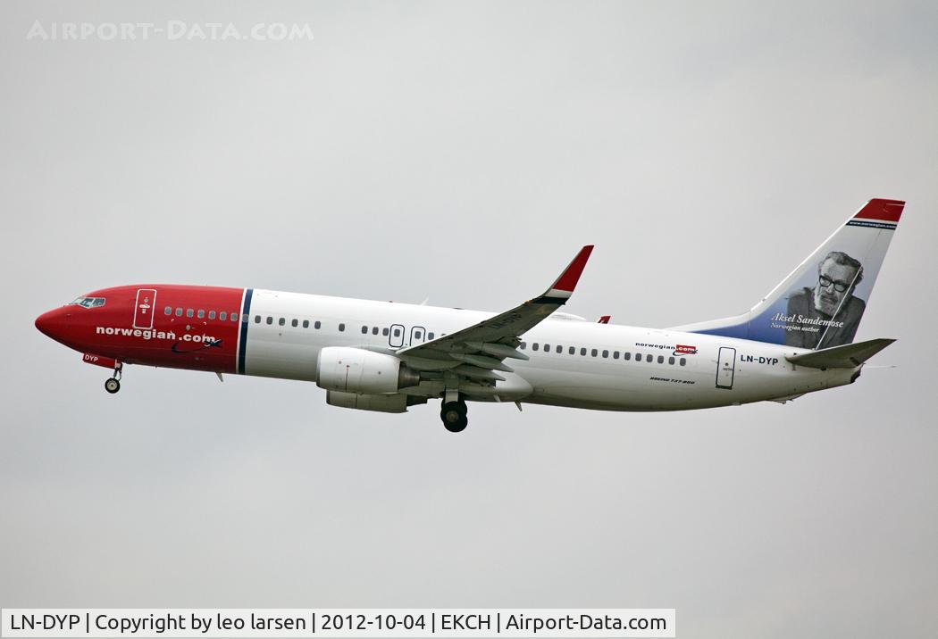 LN-DYP, 2011 Boeing 737-8JP C/N 39047, Copenhagen 4.10.12
