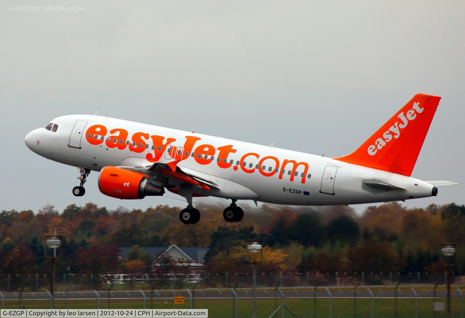 G-EZGP, 2011 Airbus A319-111 C/N 4787, Copenhagen 24.10.12
