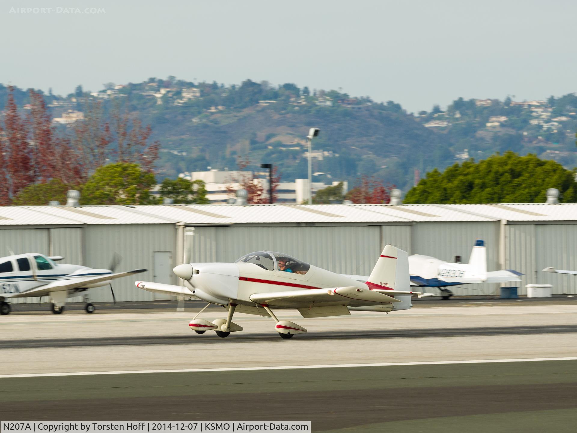 N207A, 1993 Vans RV-6A C/N 20430, N207A arriving on RWY 21