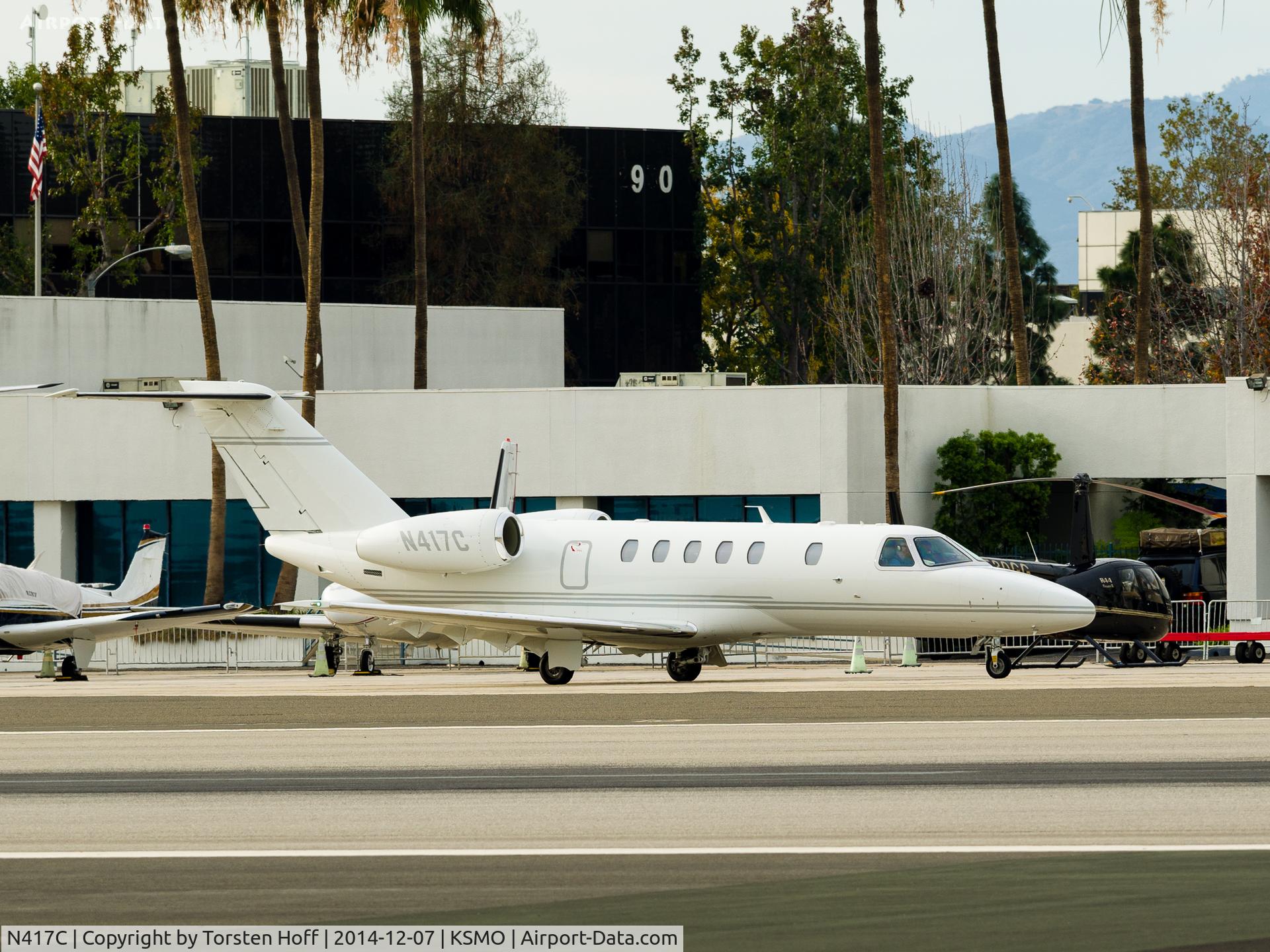 N417C, 2010 Cessna 525C CitationJet CJ4 C/N 525C-0021, N417C taxiing