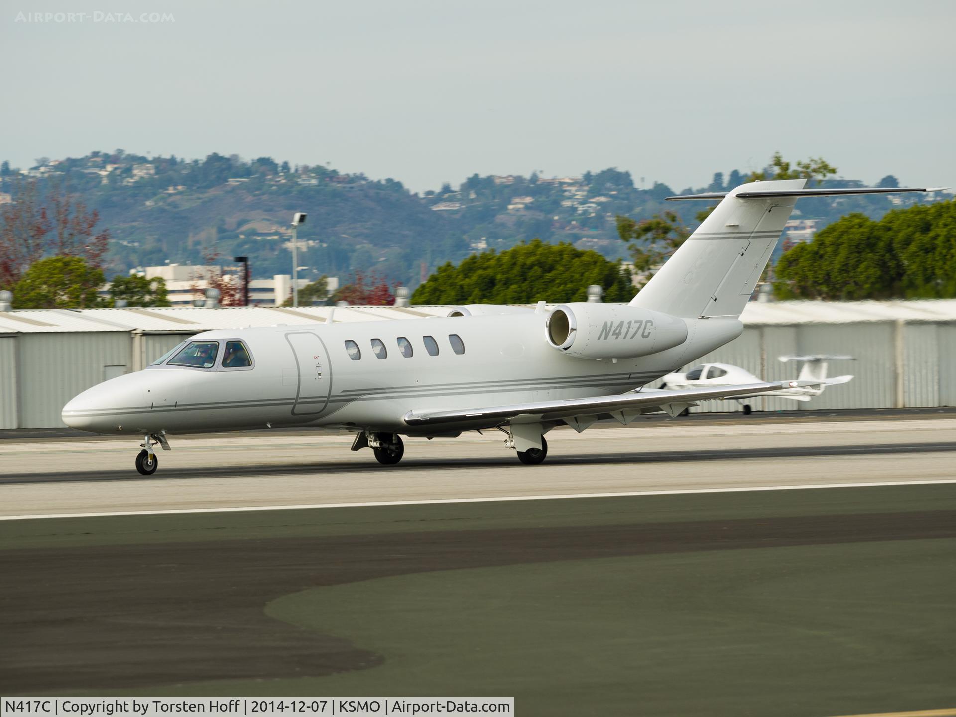 N417C, 2010 Cessna 525C CitationJet CJ4 C/N 525C-0021, N417C departing from RWY 21