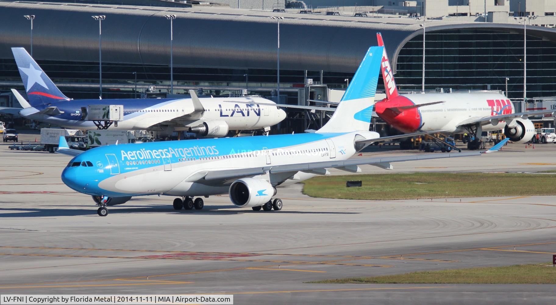 LV-FNI, 1999 Airbus A330-223 C/N 290, Aerolineas Argentinas