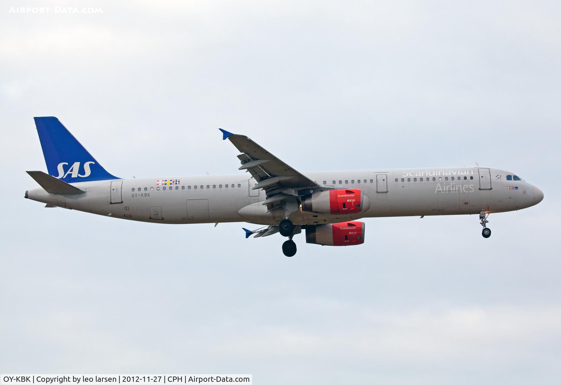 OY-KBK, 2001 Airbus A321-232 C/N 1587, Copenhagen 27.11.12