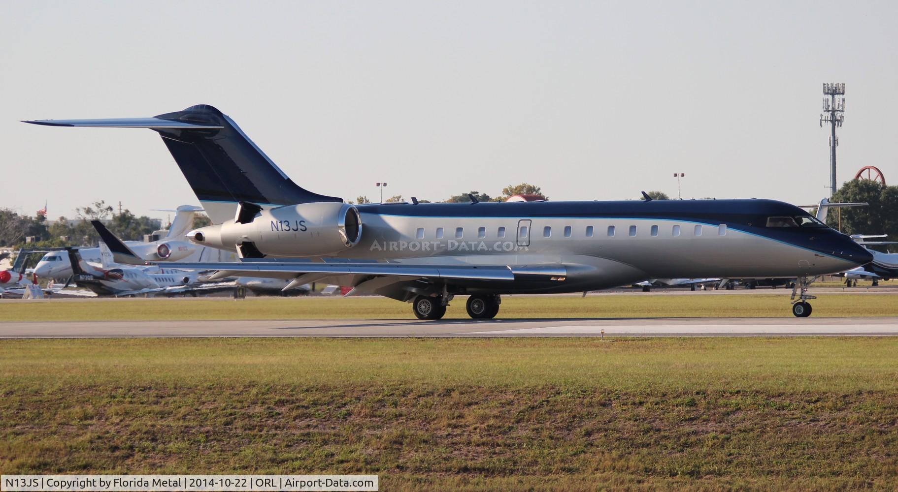 N13JS, 2006 Bombardier BD-700-1A11 Global Express C/N 9212, Global Express