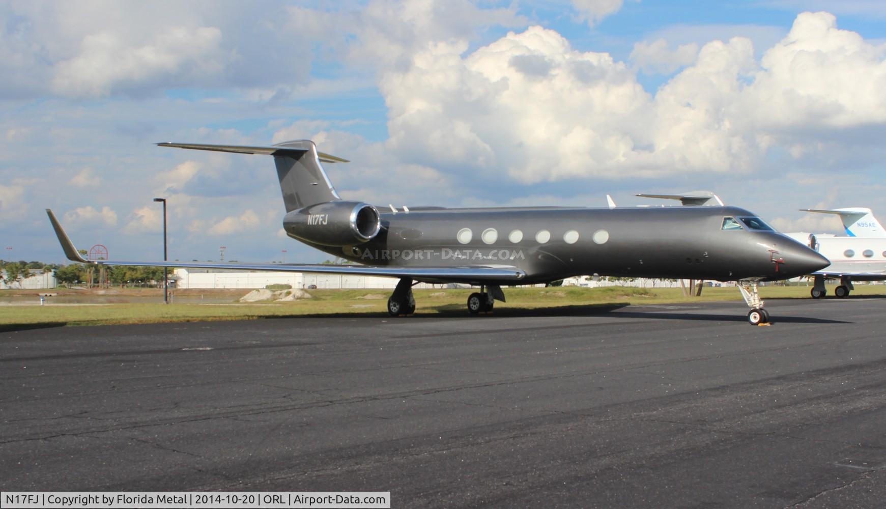 N17FJ, 2000 Gulfstream G-V C/N 607, Gulfstream V at NBAA