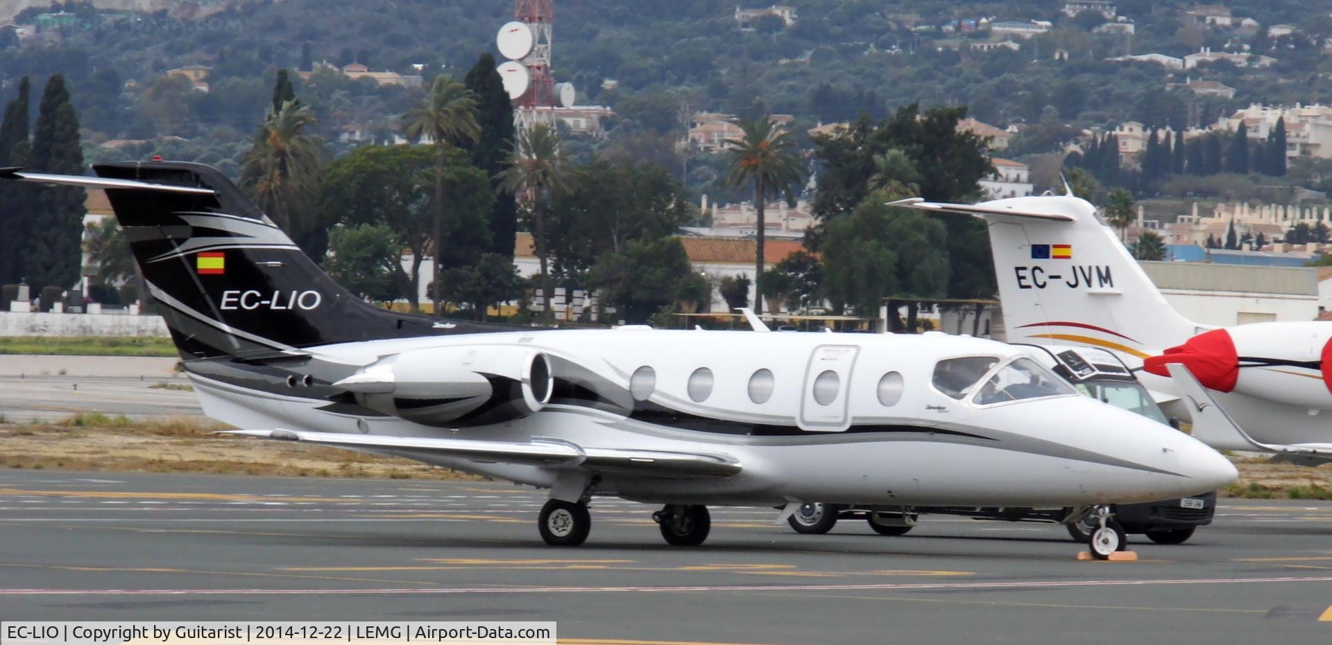 EC-LIO, 2003 Raytheon Beechjet 400A C/N RK-354, On the GA at Malaga