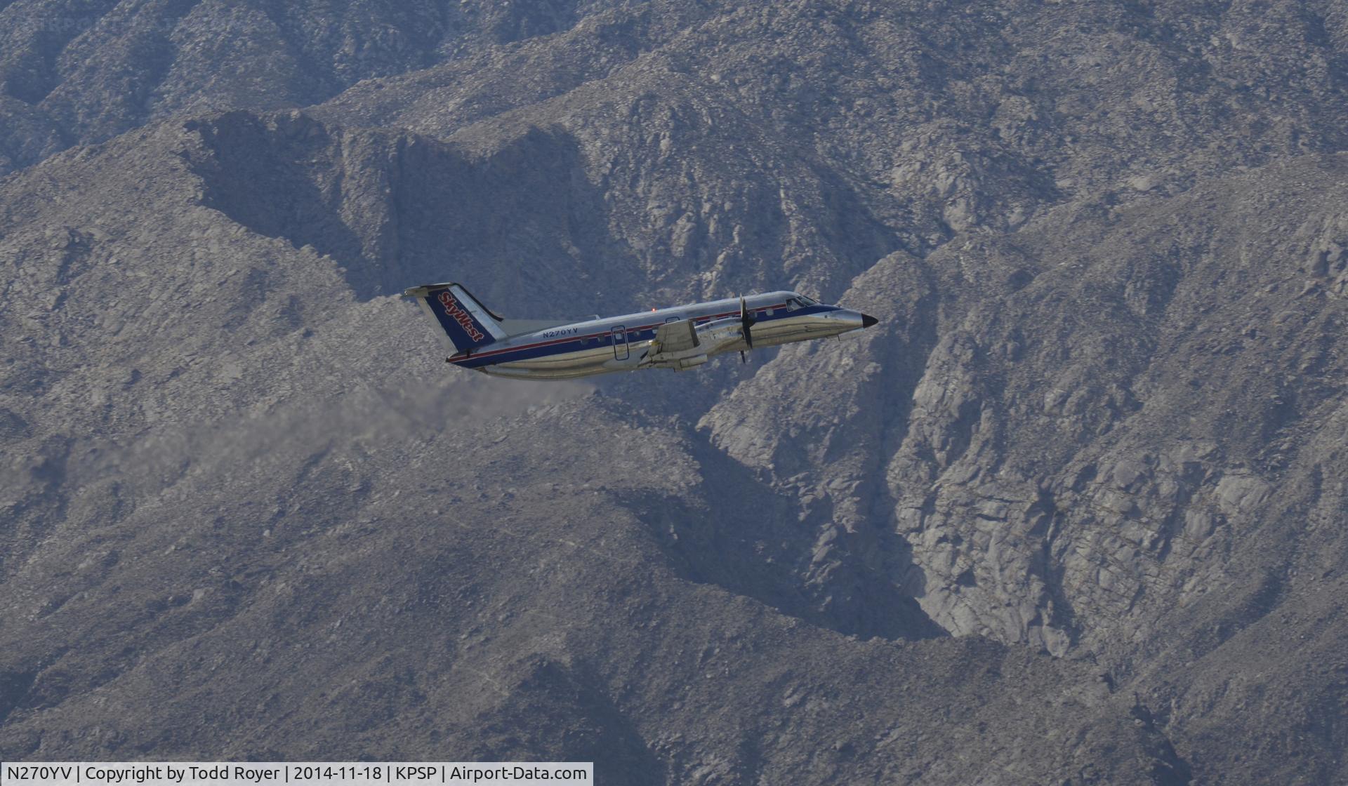N270YV, 1993 Embraer EMB-120ER Brasilia C/N 120.270, Departing Palm Springs