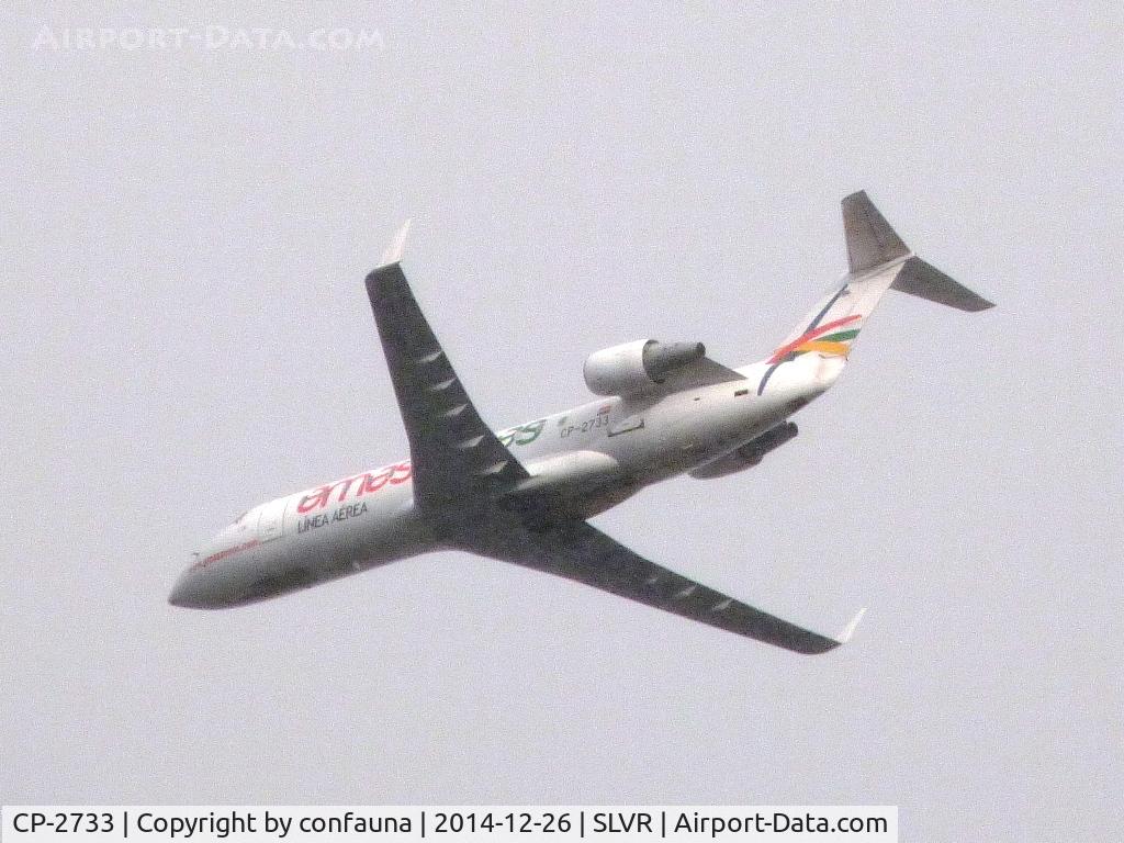CP-2733, 1998 Canadair CRJ-200LR (CL-600-2B19) C/N 7217, Amaszonas descending over Santa Cruz de la Sierra