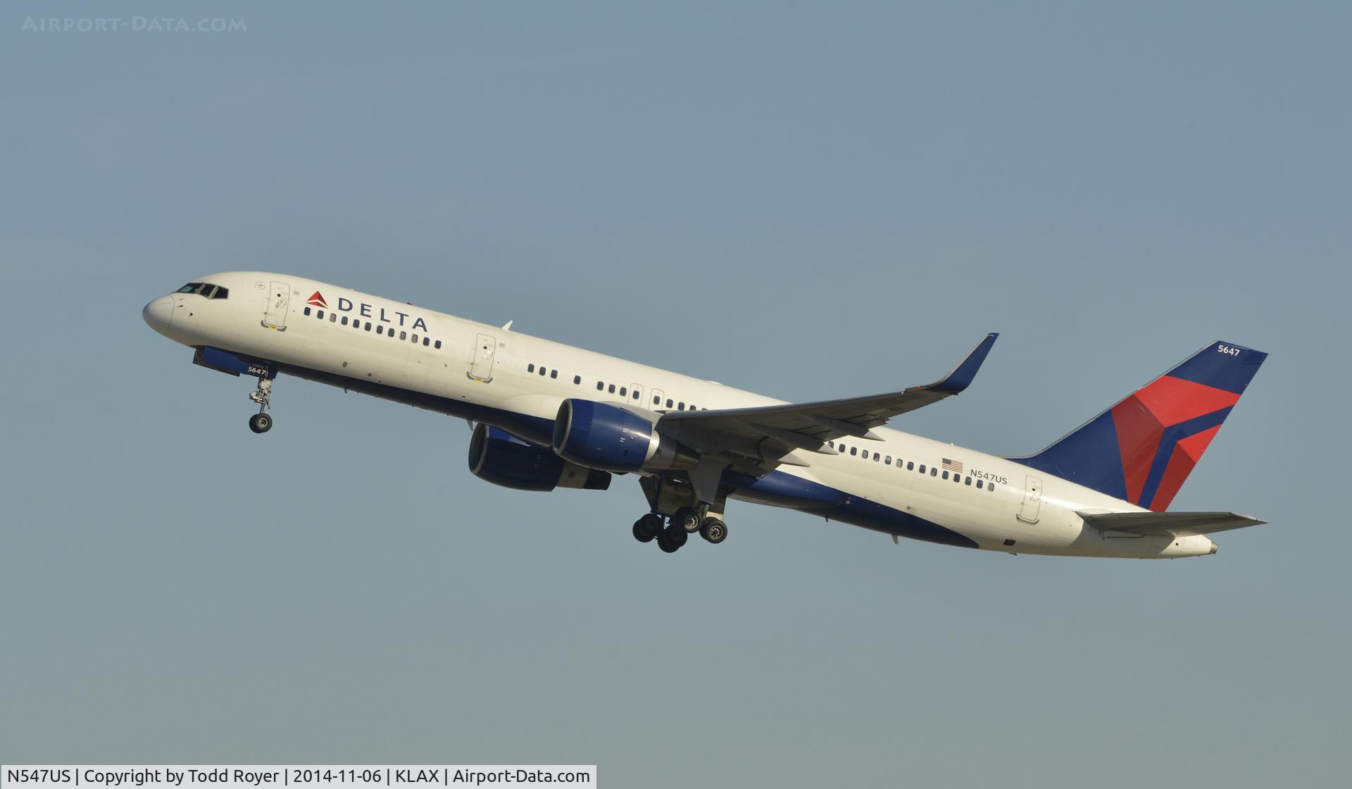 N547US, 1996 Boeing 757-251 C/N 26494, Departing LAX on 25R