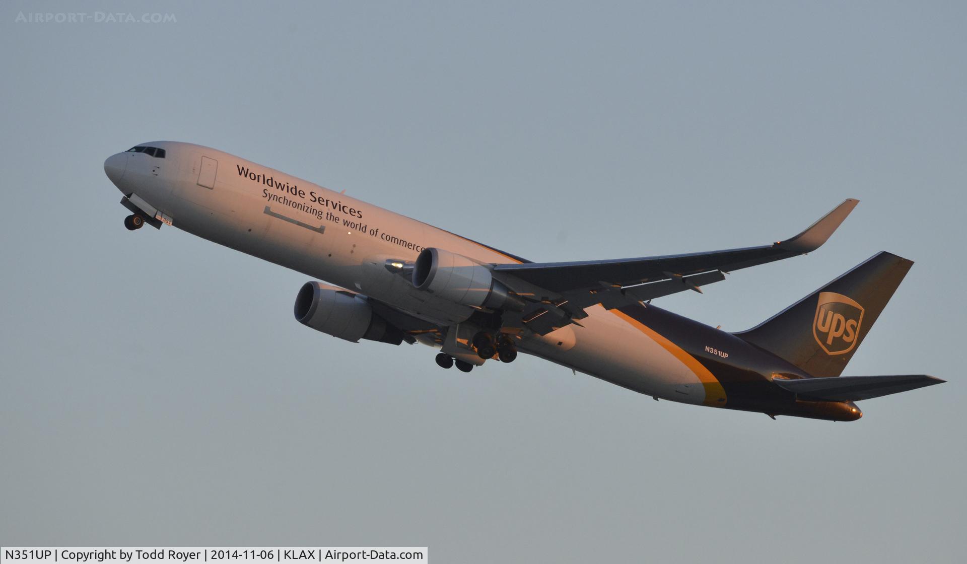 N351UP, 2012 Boeing 767-34AF/ER C/N 37874, Departing LAX on 25R