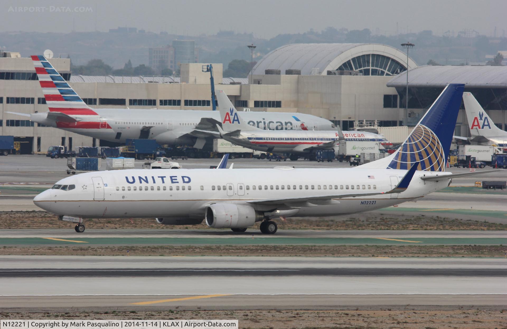N12221, 1998 Boeing 737-824 C/N 28930, Boeing 737-800