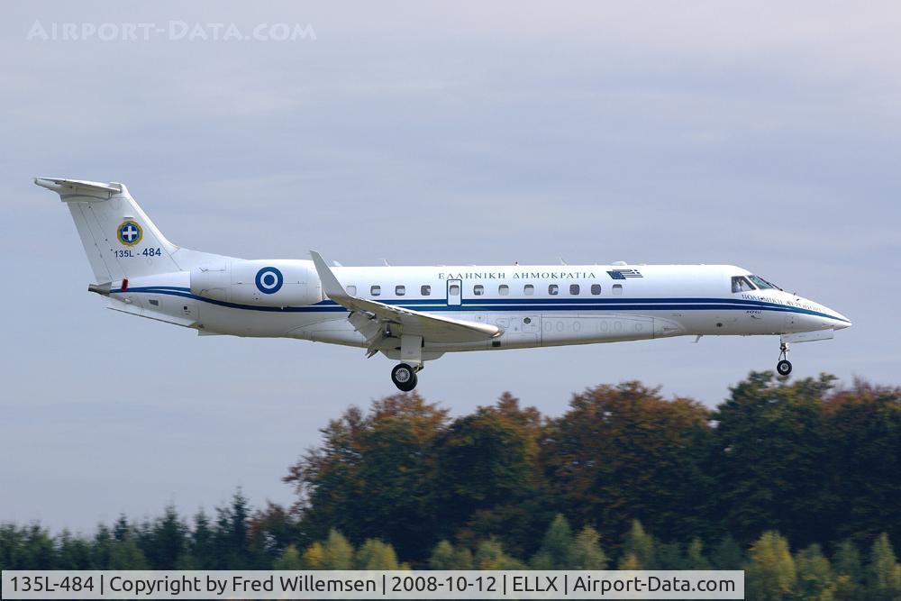 135L-484, 2001 Embraer EMB-135BJ Legacy 600 C/N 145484, At ELLX