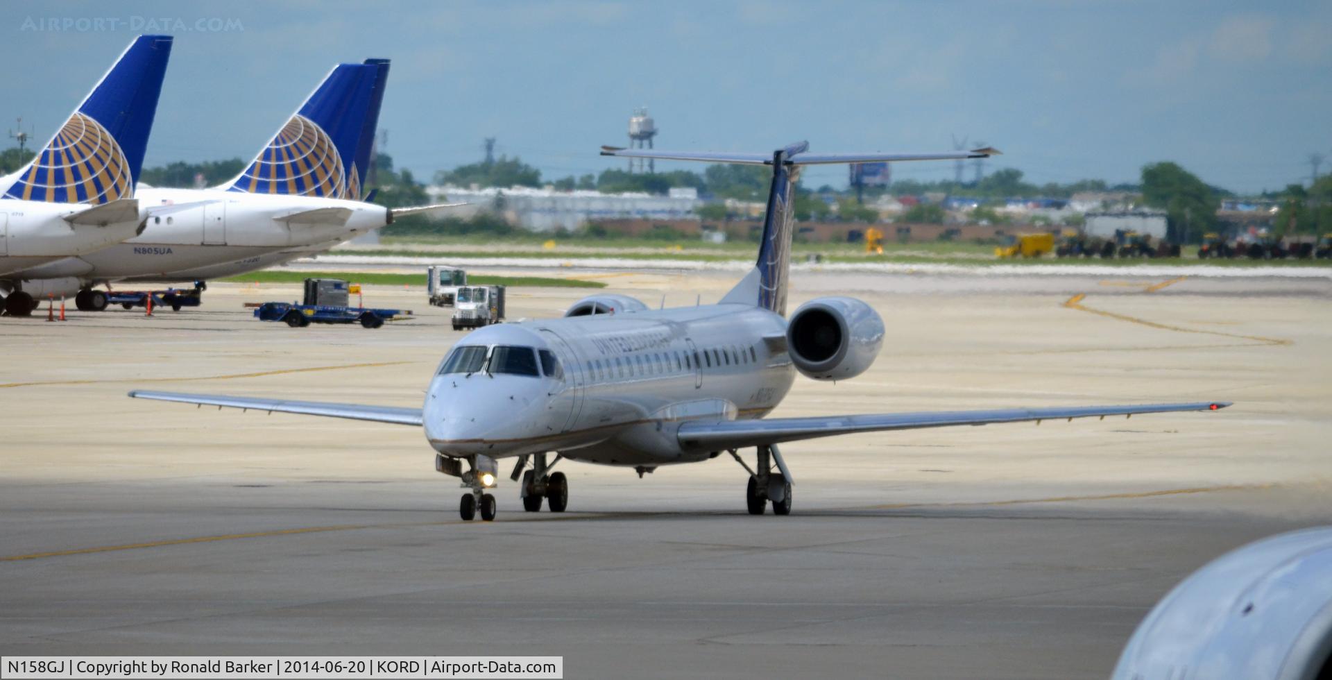 N158GJ, 2005 Bombardier CRJ-702 (CL-600-2C10) Regional Jet C/N 10237, Taxi O'Hare