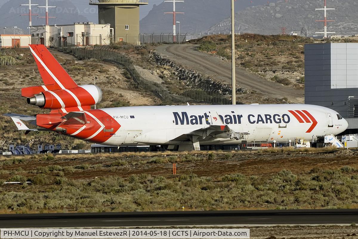PH-MCU, 1996 McDonnell Douglas MD-11F C/N 48757, This MD11 airline Martinair Cargo, which originated in the Netherlands , had to return to Tenerife South ( Reina Sofia ) Airport after an explosion at one of its three engines, March 9, 2014 as information captured by unofficial routes