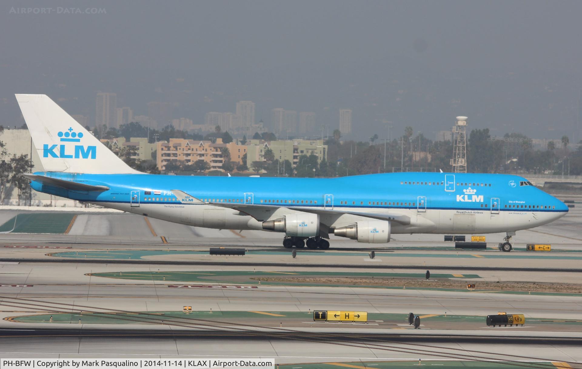 PH-BFW, 2000 Boeing 747-406BC C/N 30454, Boeing 747-400