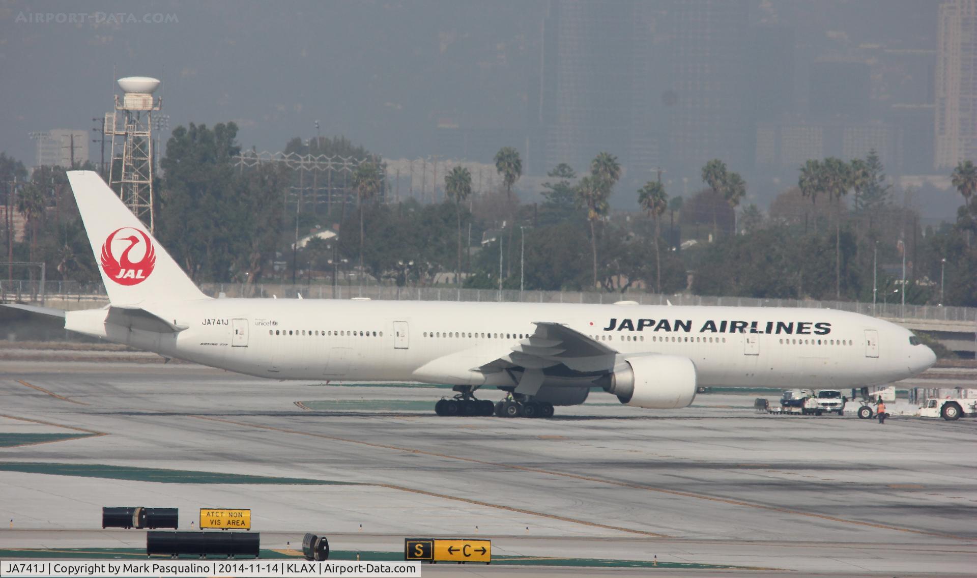 JA741J, 2009 Boeing 777-346/ER C/N 36128, Boeing 777-300ER