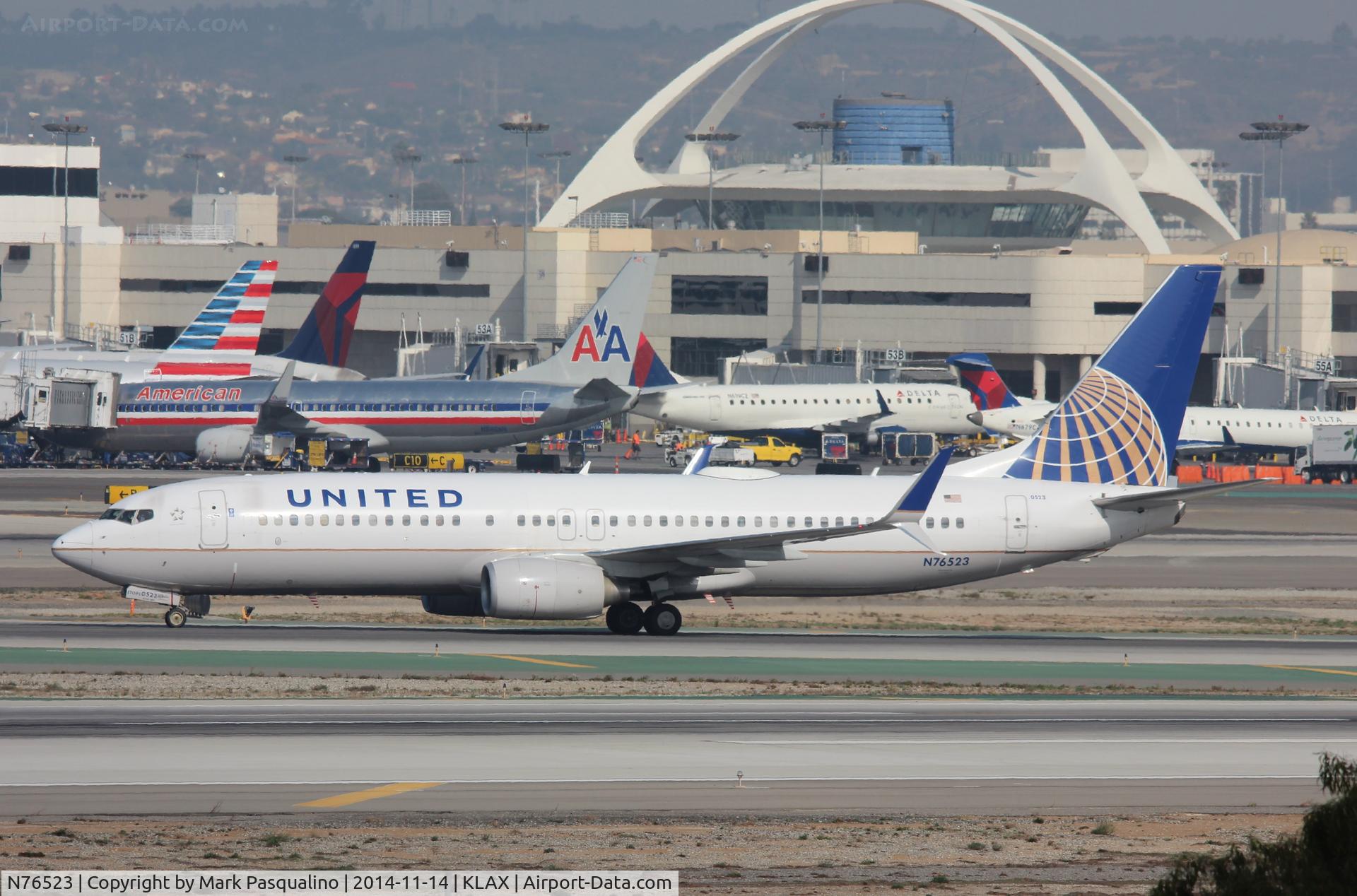 N76523, 2010 Boeing 737-824 C/N 37101, Boeing 737-800