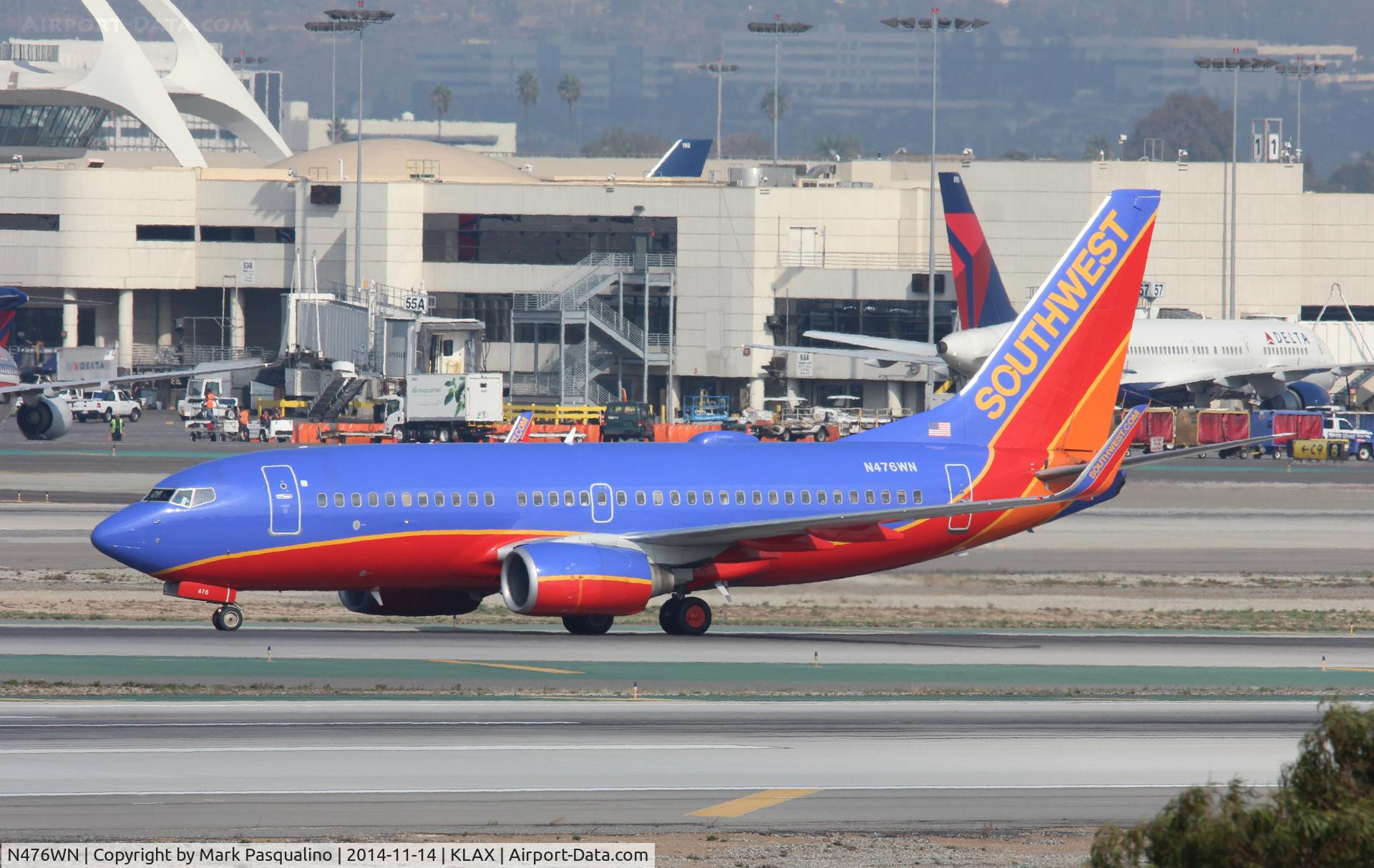 N476WN, 2004 Boeing 737-7H4 C/N 32475, Boeing 737-700