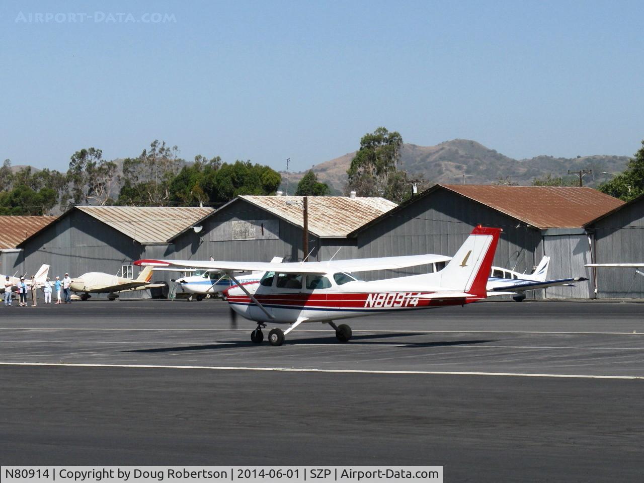 N80914, 1976 Cessna 172M C/N 17266799, 1976 Cessna 172M SKYHAWK, Lycoming O-320-E2D 150 Hp, takeoff roll Rwy 22