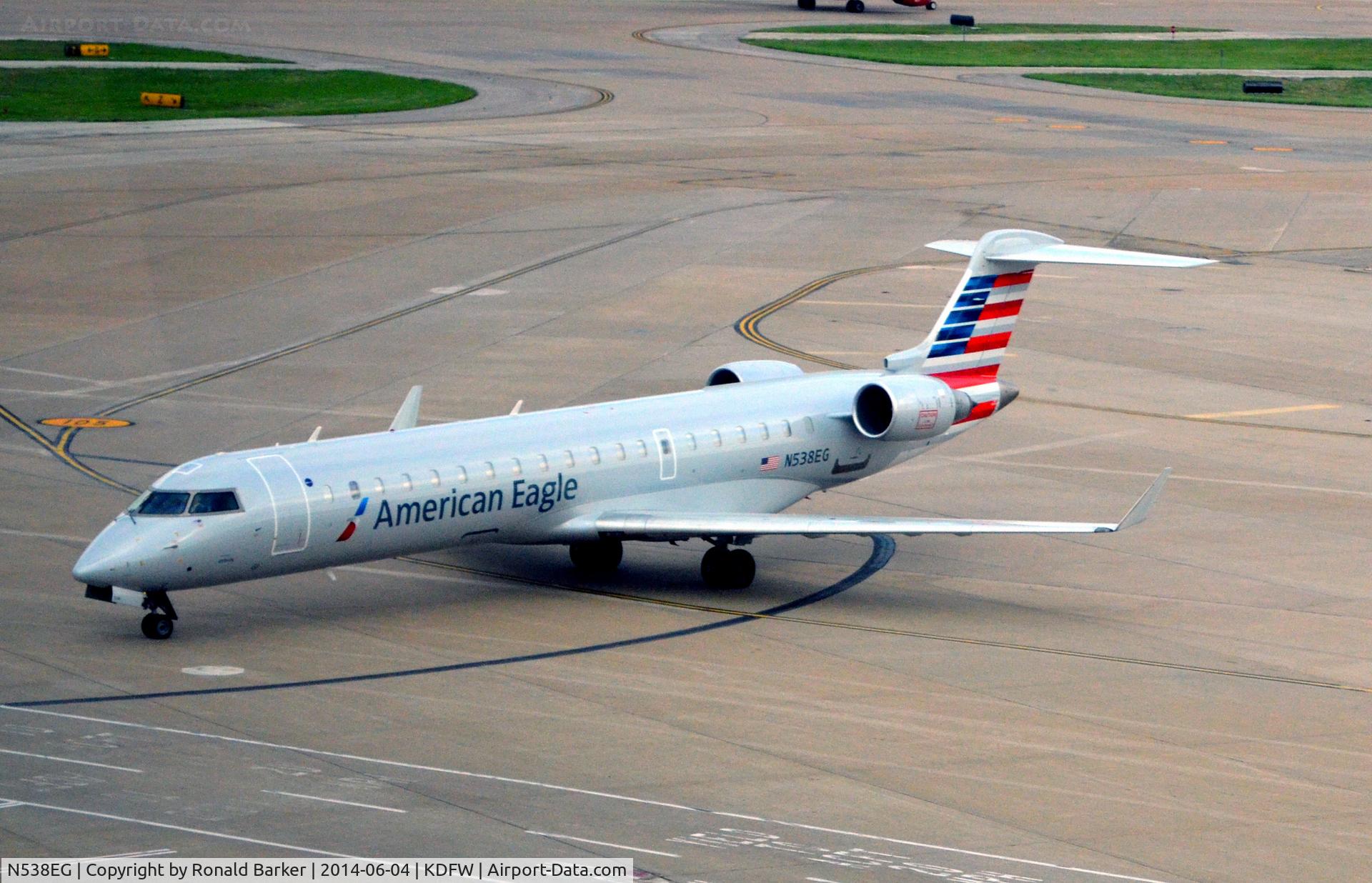 N538EG, Bombardier CRJ-702 (CL-600-2C10) Regional Jet C/N 10317, Taxi DFW