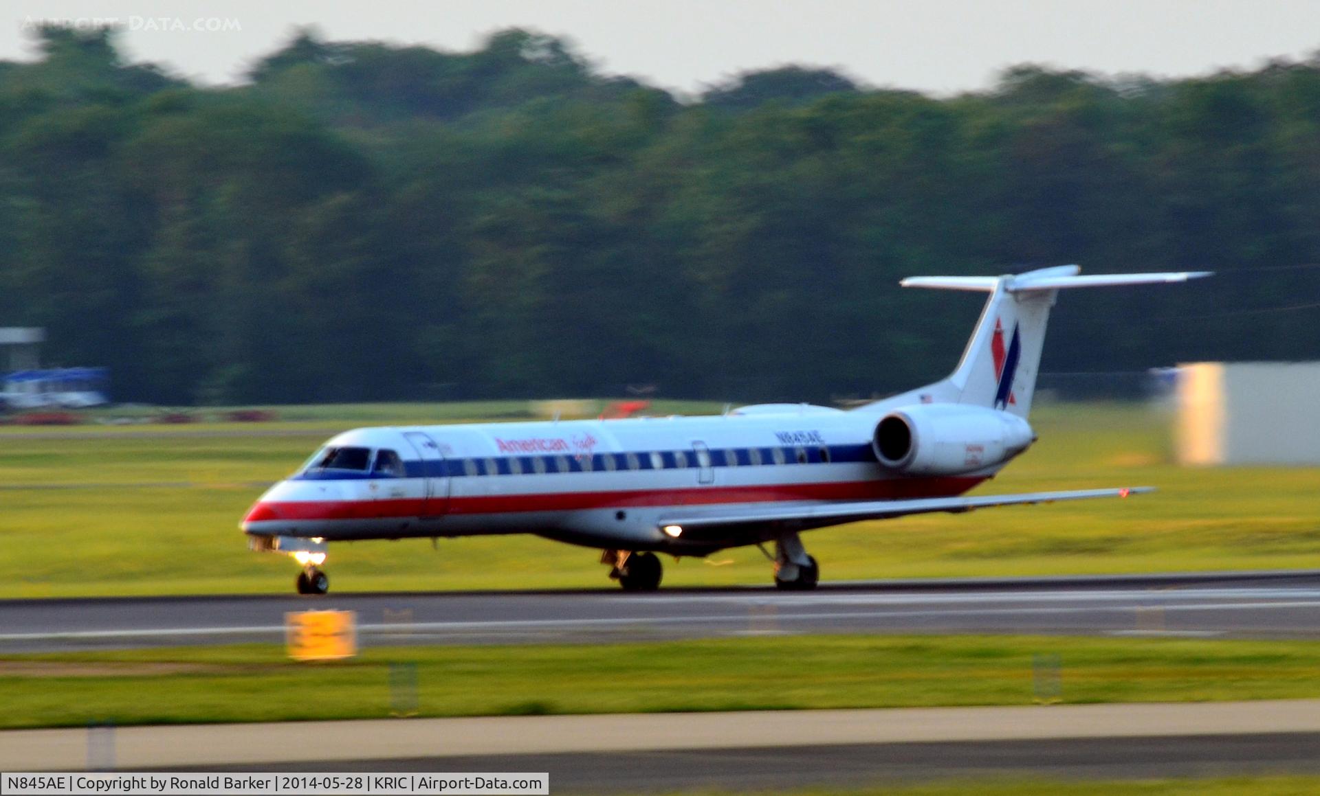 N845AE, 2003 Embraer ERJ-140LR (EMB-135KL) C/N 145685, Takeoff roll Richmond