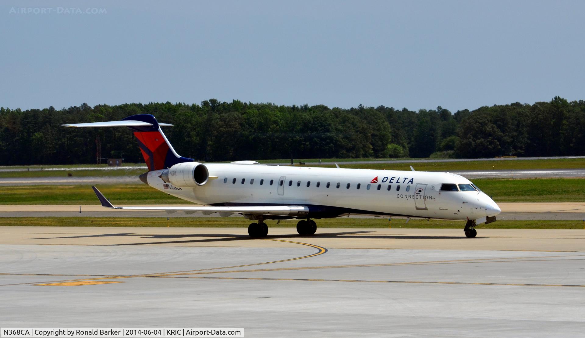 N368CA, 2003 Bombardier CRJ-700 (CL-600-2C10) Regional Jet C/N 10075, Taxi Richmond