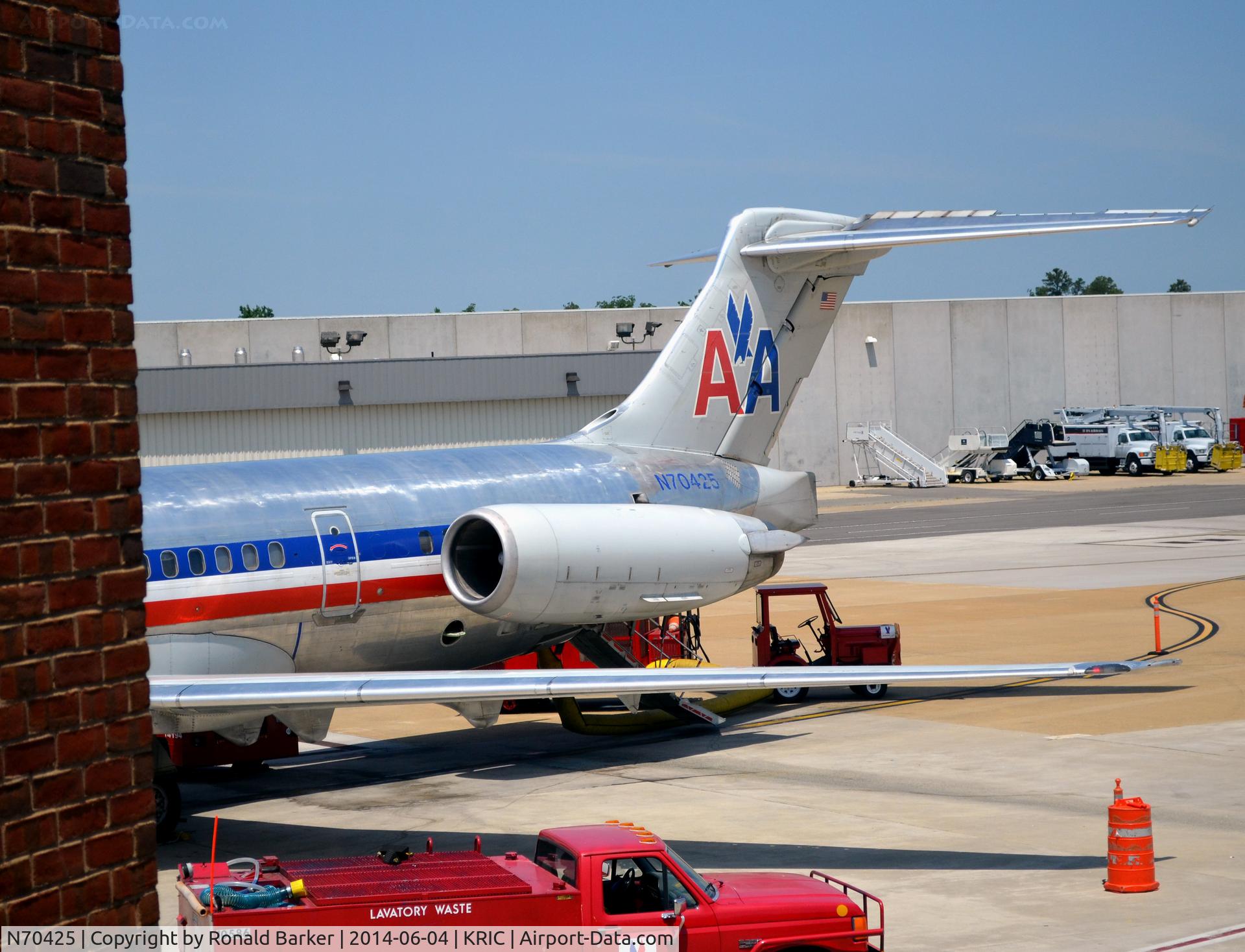 N70425, 1986 McDonnell Douglas MD-82 (DC-9-82) C/N 49337, Richmond