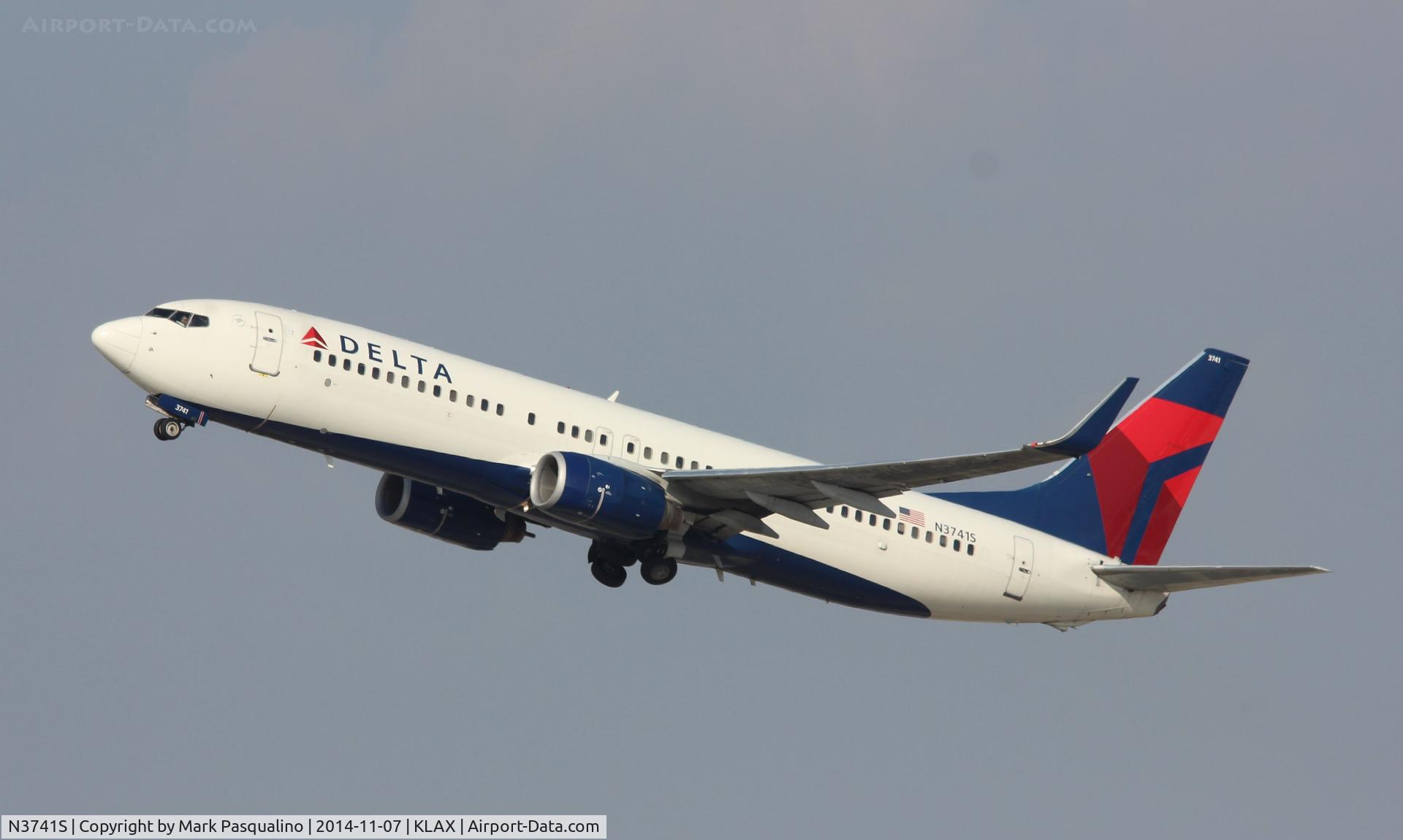 N3741S, 2001 Boeing 737-832 C/N 30487, Boeing 737-800